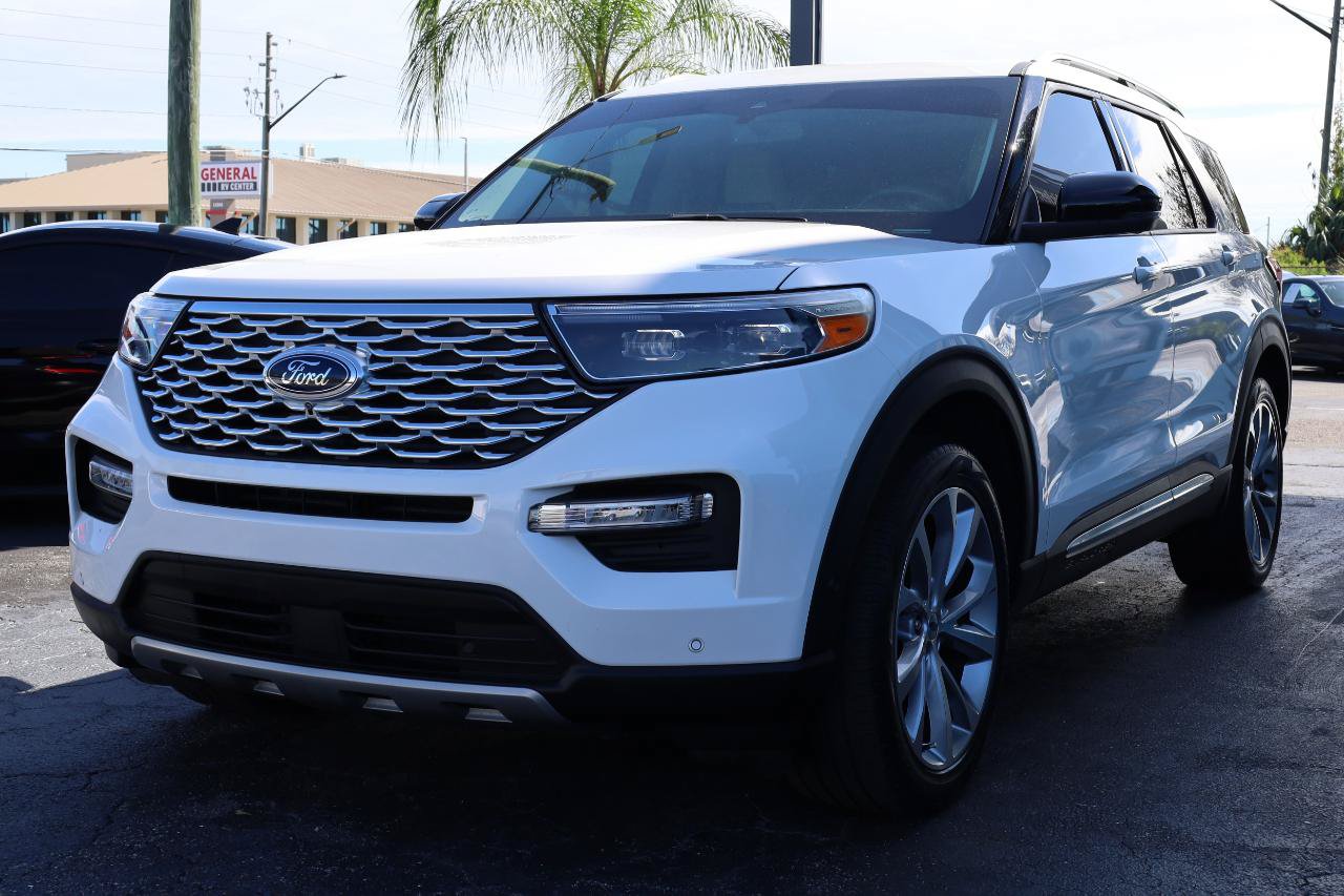 Used 2021 Ford Explorer Platinum AWD/4WD image 2