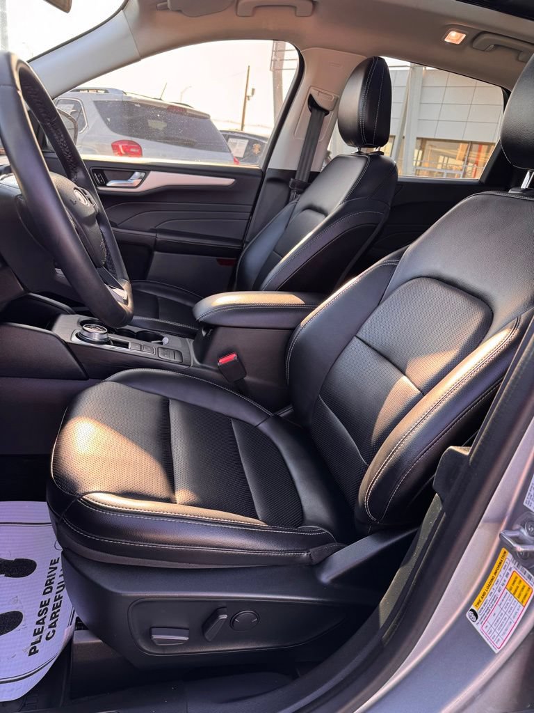 Used 2022 Ford Escape SEL FWD image 10