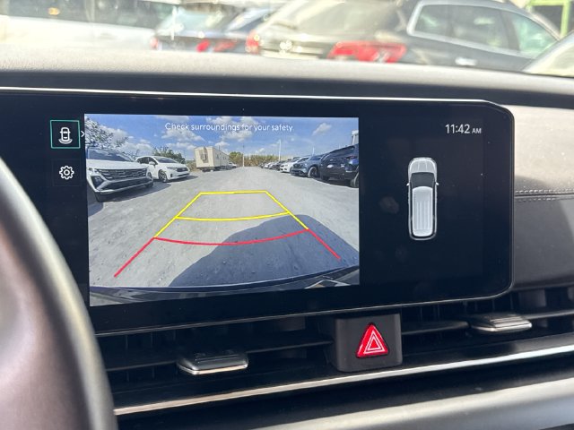 Used 2026 Kia Carnival LXS FWD image 21