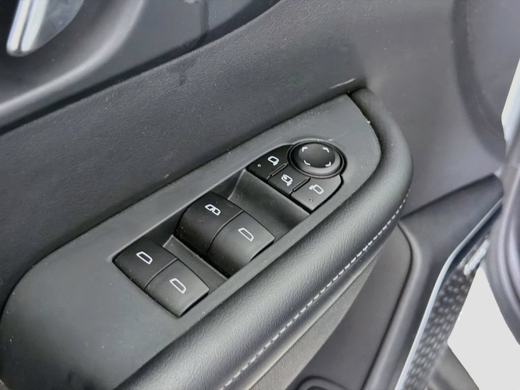 Used 2025 Buick Enclave Preferred AWD/4WD image 22