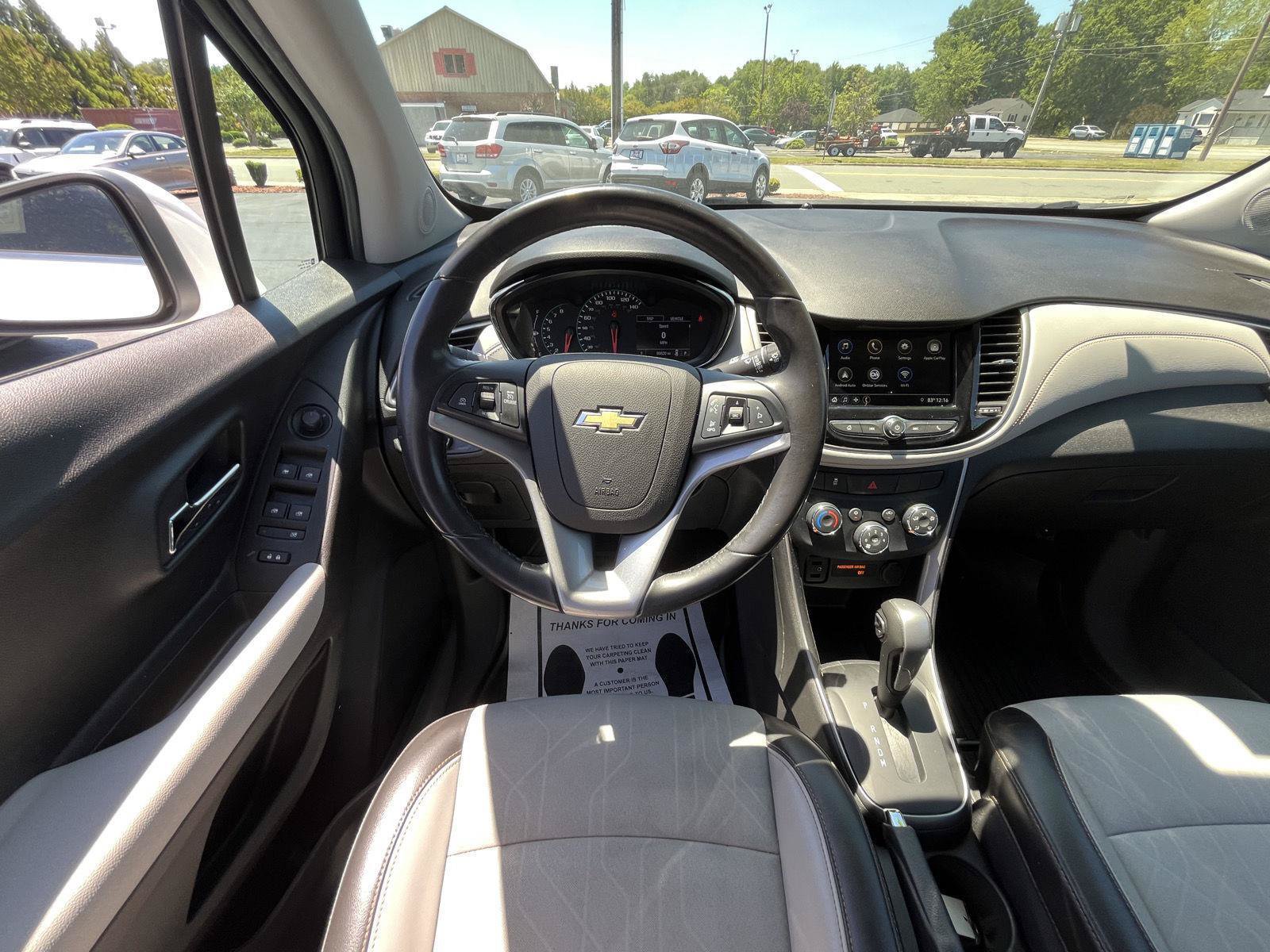 Used 2019 Chevrolet Trax LT w/ Driver Confidence Package FWD image 6