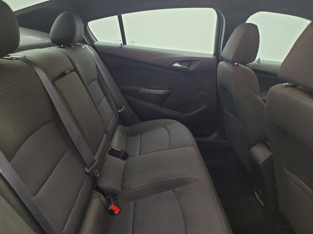 Used 2017 Chevrolet Cruze LT w/ Convenience Package image 19