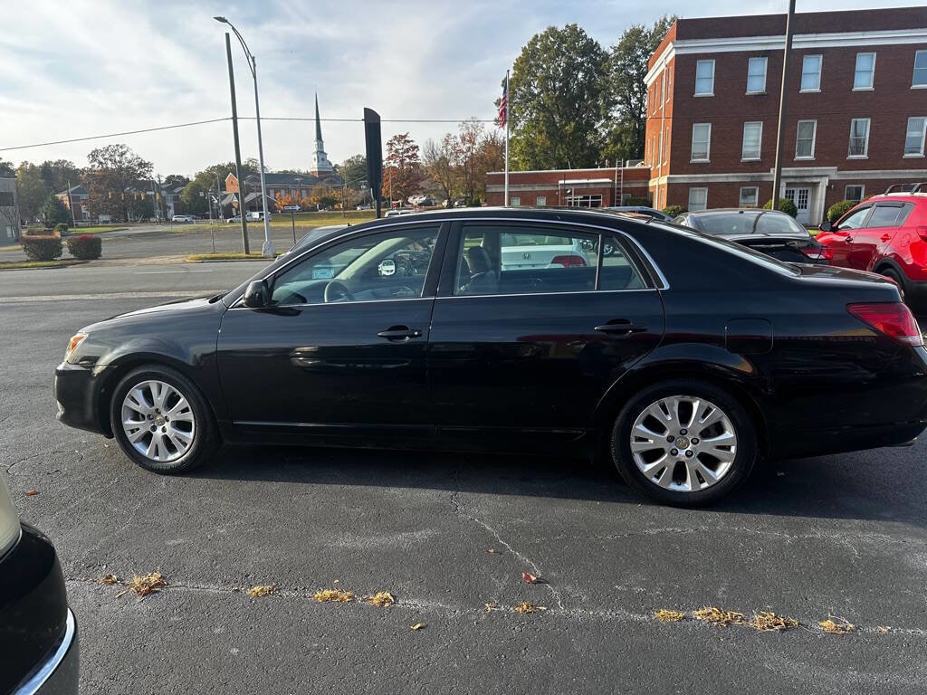 Used 2008 Toyota Avalon XLS image 4