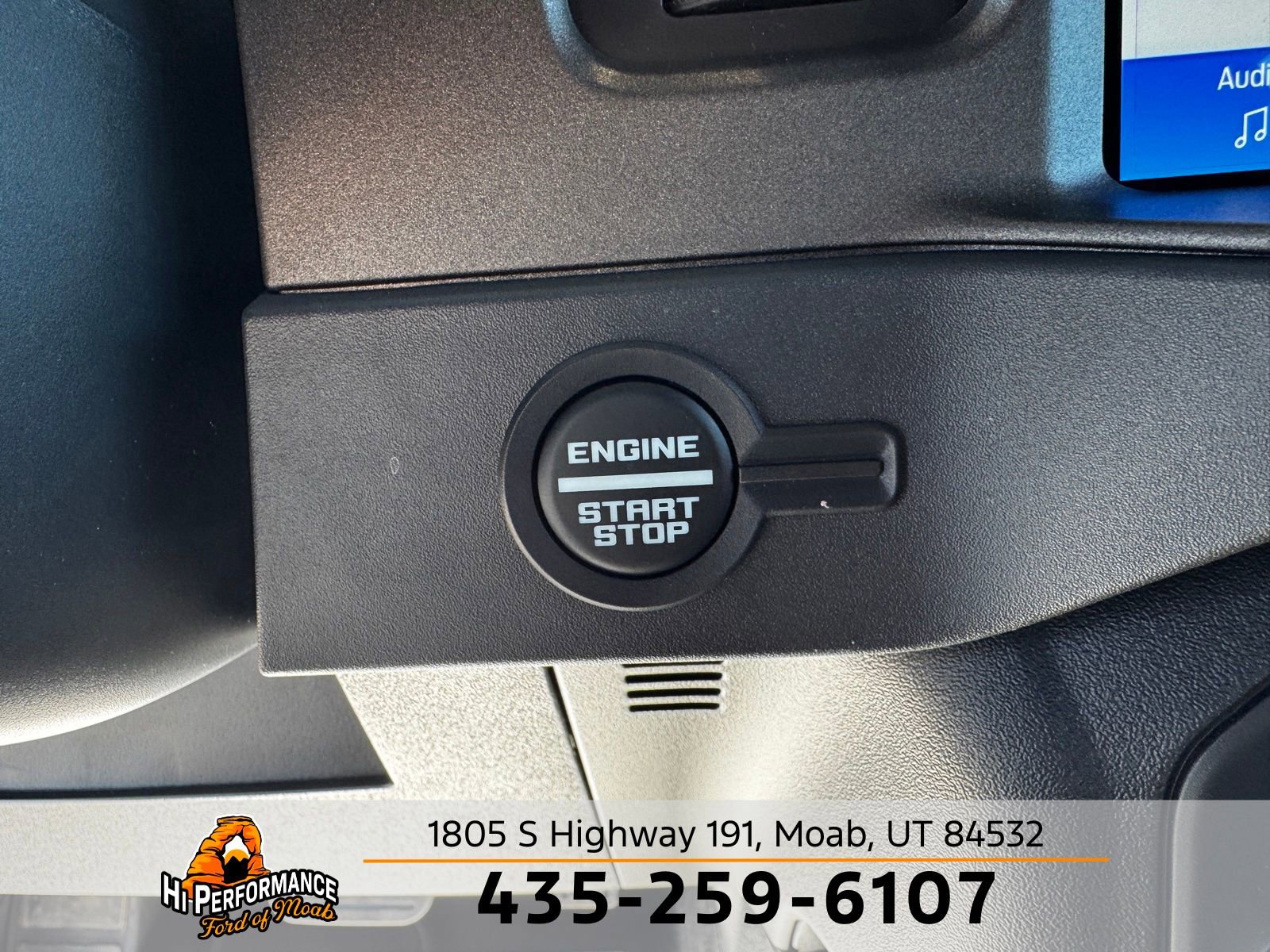 New 2026 Ford Bronco 4-Door AWD/4WD image 33