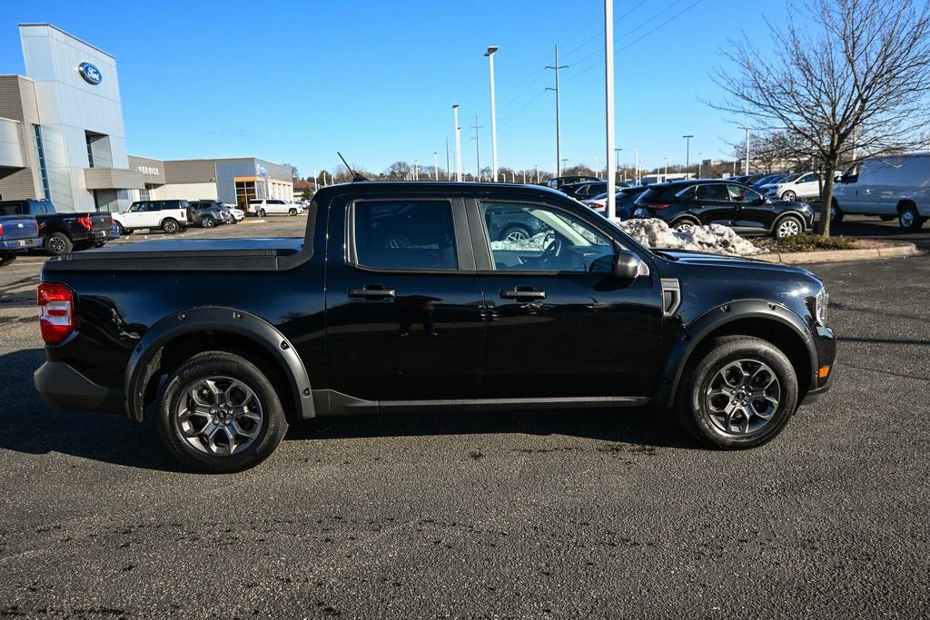 Certified 2023 Ford Maverick XLT w/ Equipment Group 300A Standard image 3