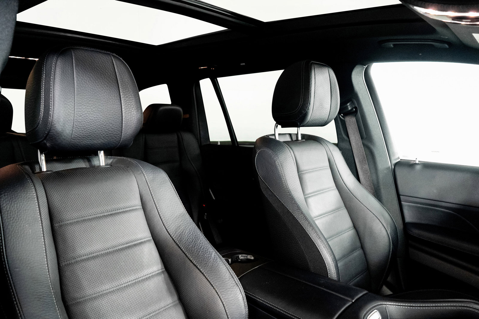 Used 2023 Mercedes-Benz GLS 580 4MATIC image 31