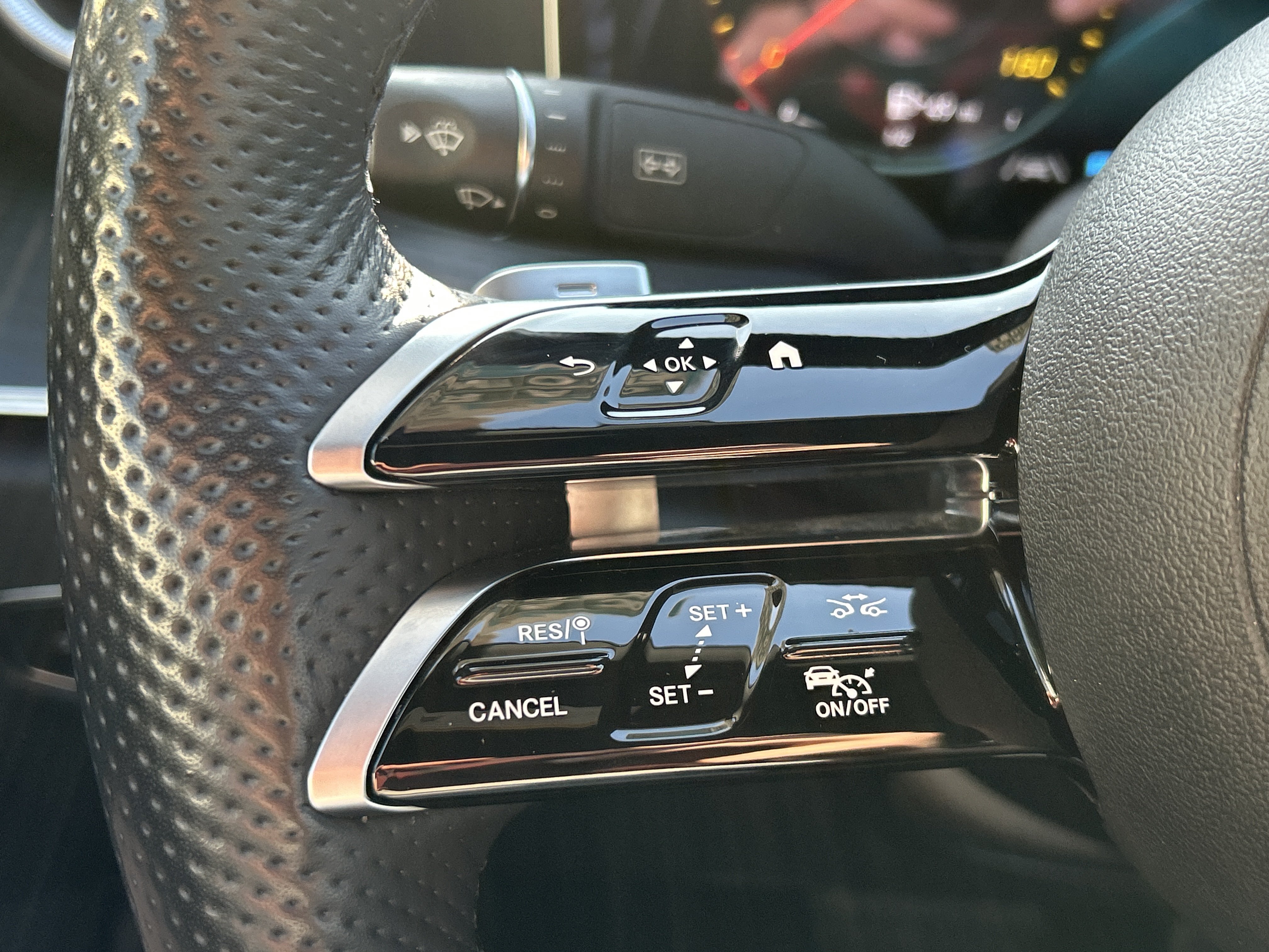 Certified 2023 Mercedes-Benz E 450 Cabriolet image 36