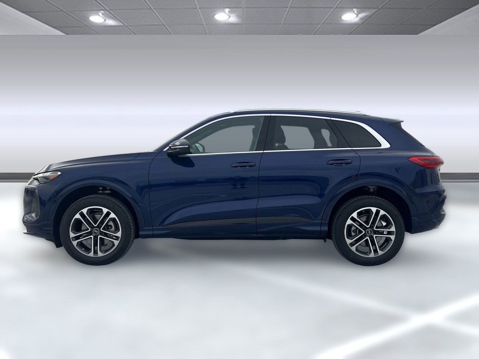 New 2025 Audi Q5 Premium image 2
