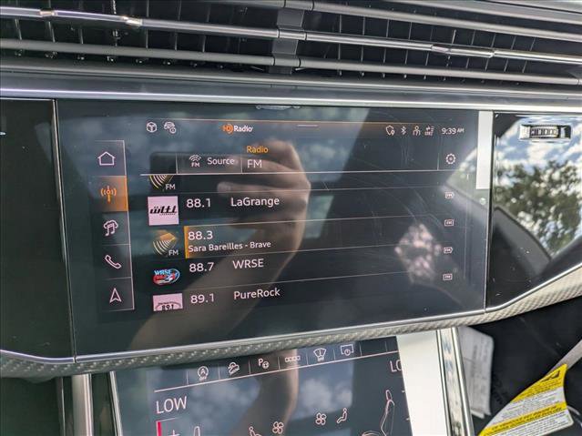 New 2025 Audi RS Q8 performance image 12