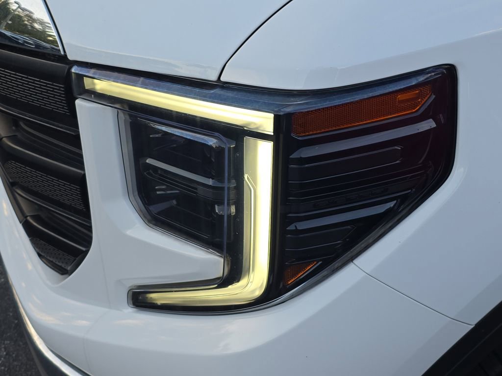 Used 2023 GMC Sierra 1500 Pro w/ Pro Value Package image 10