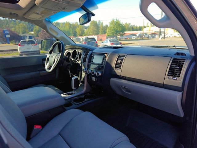 Used 2014 Toyota Sequoia Limited AWD/4WD image 27
