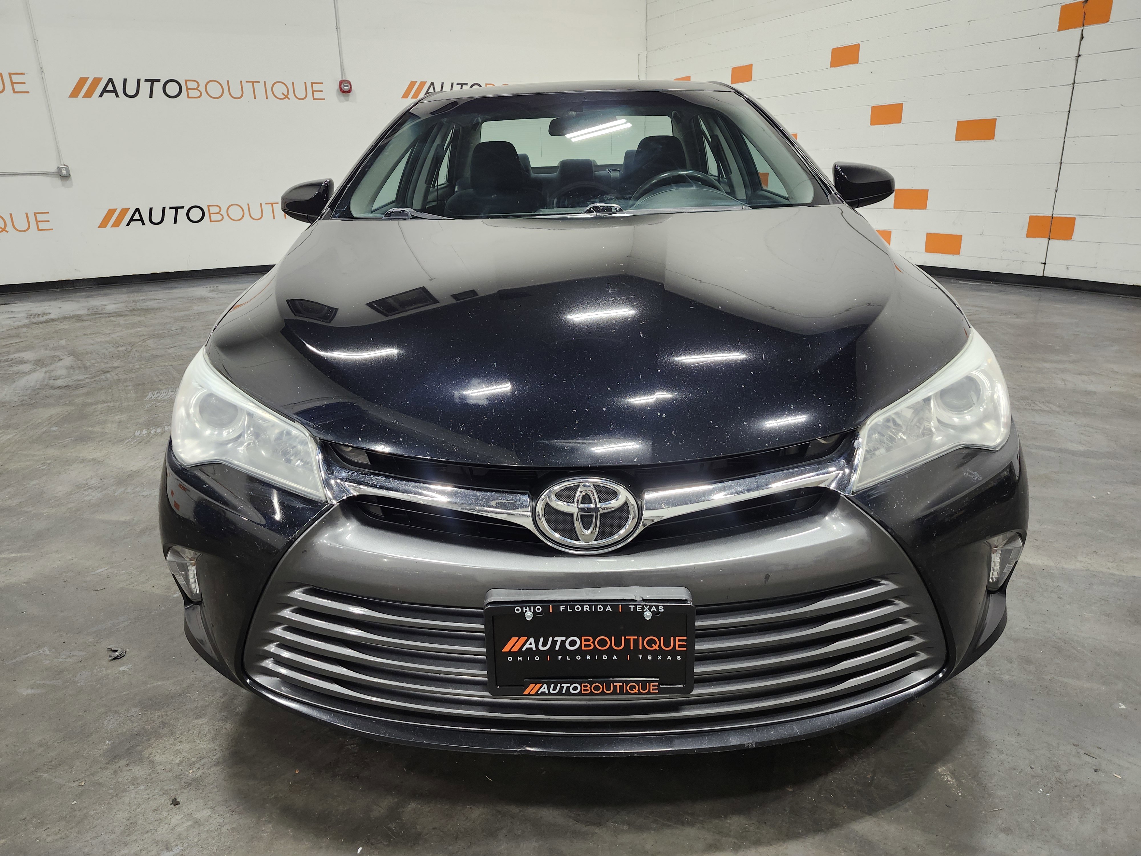 Used 2015 Toyota Camry LE image 10