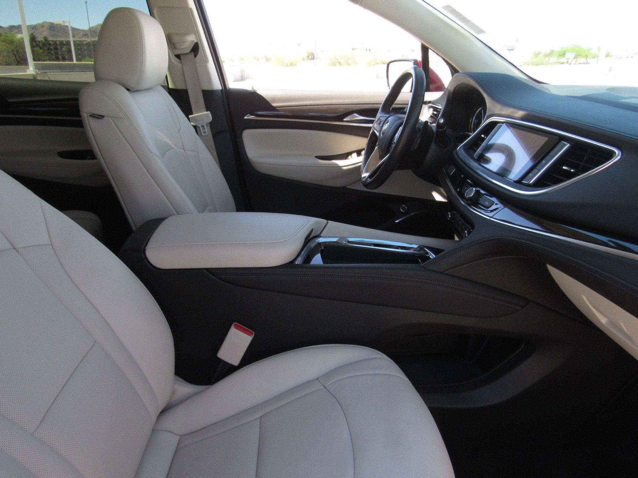 Used 2023 Buick Enclave Essence w/ Sound and Sites Package image 8