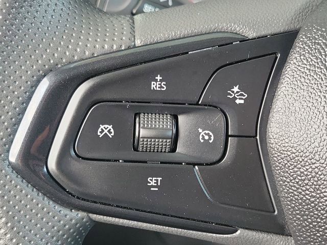 Used 2025 Chevrolet Trax LS FWD image 8