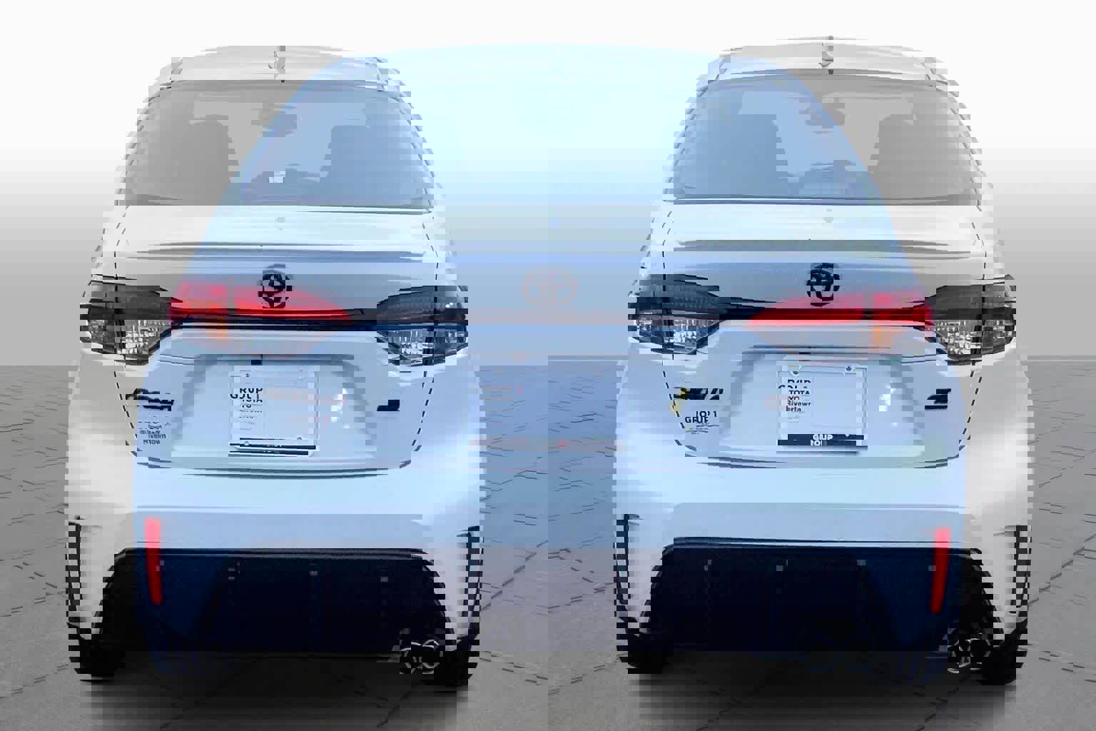 Used 2025 Toyota Corolla SE image 5