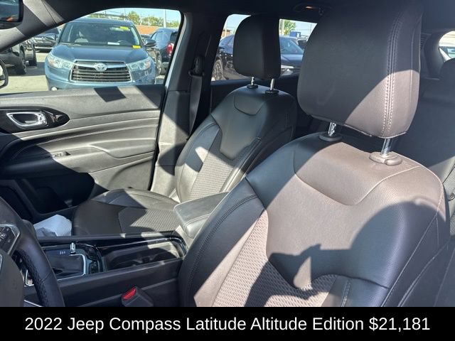 Used 2022 Jeep Compass Latitude w/ Convenience Group AWD/4WD image 12
