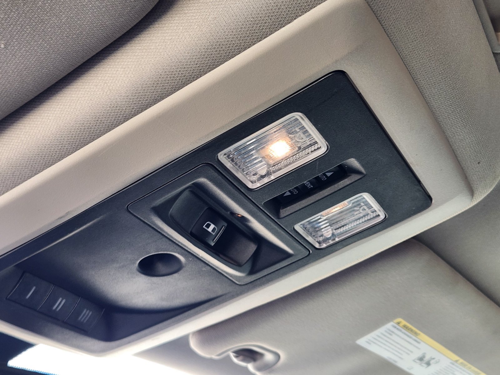 Used 2015 RAM 2500 Limited AWD/4WD image 32