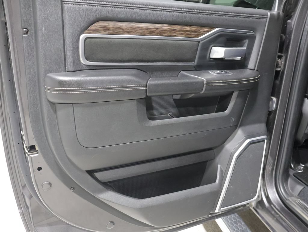 Used 2020 RAM 2500 Laramie AWD/4WD image 19