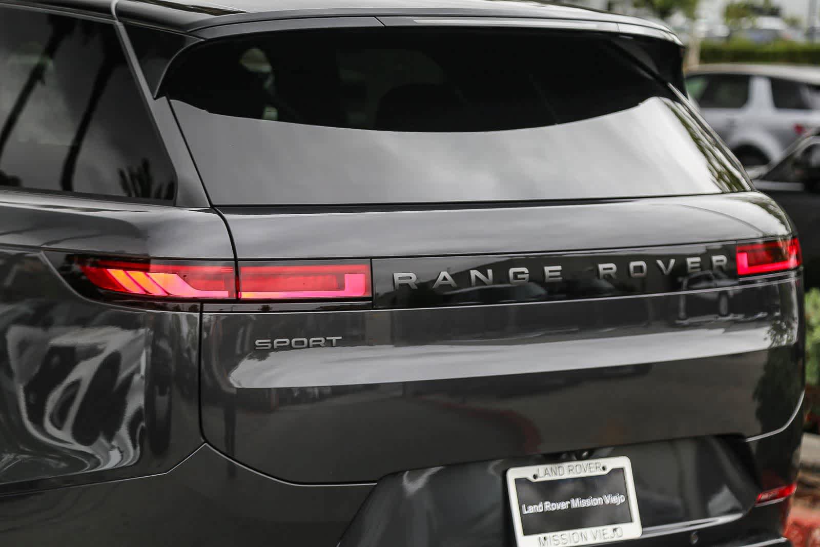New 2026 Land Rover Range Rover Sport Dynamic SE AWD/4WD image 7