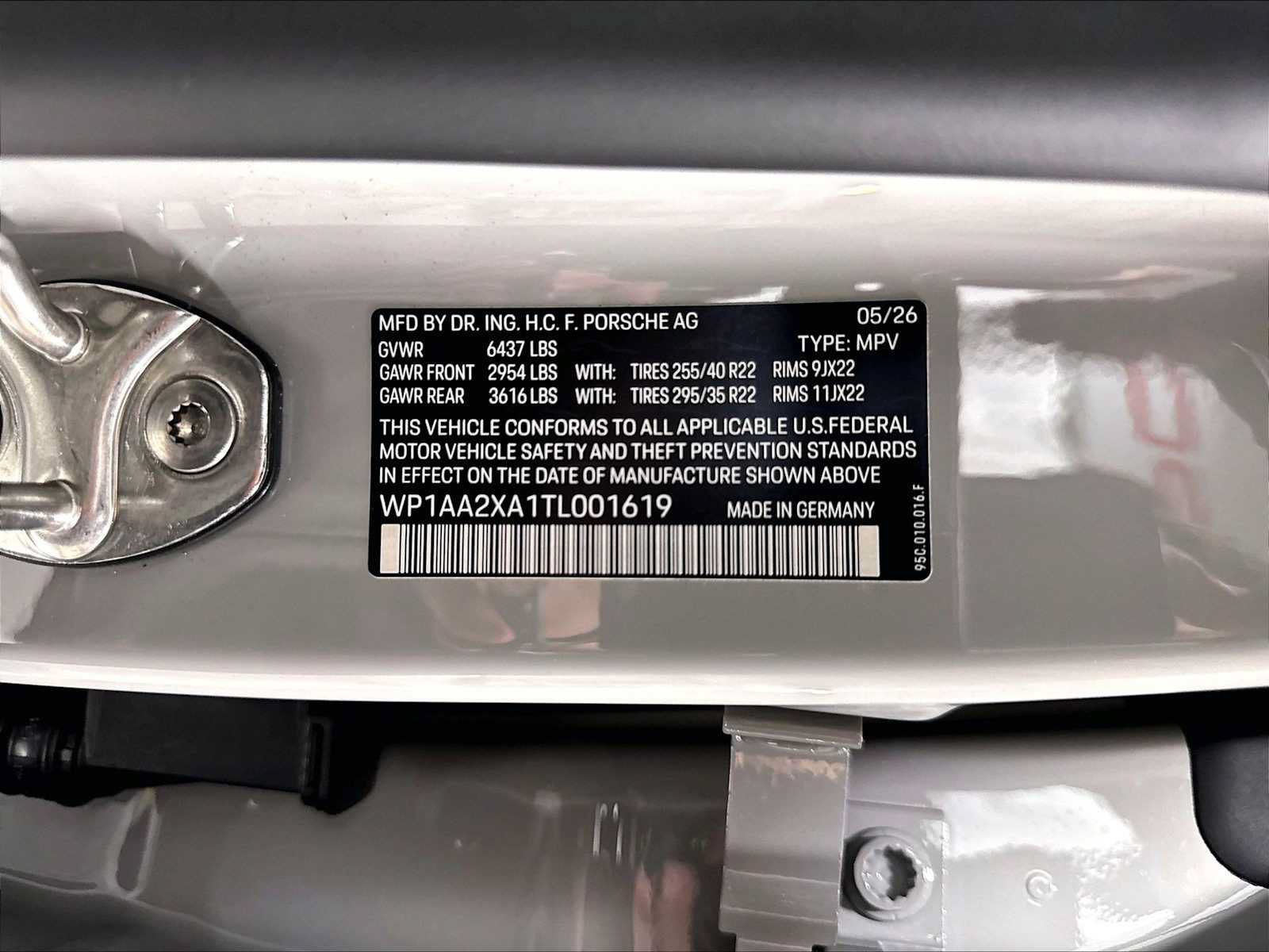 New 2026 Porsche Macan 4 Electric AWD/4WD image 23