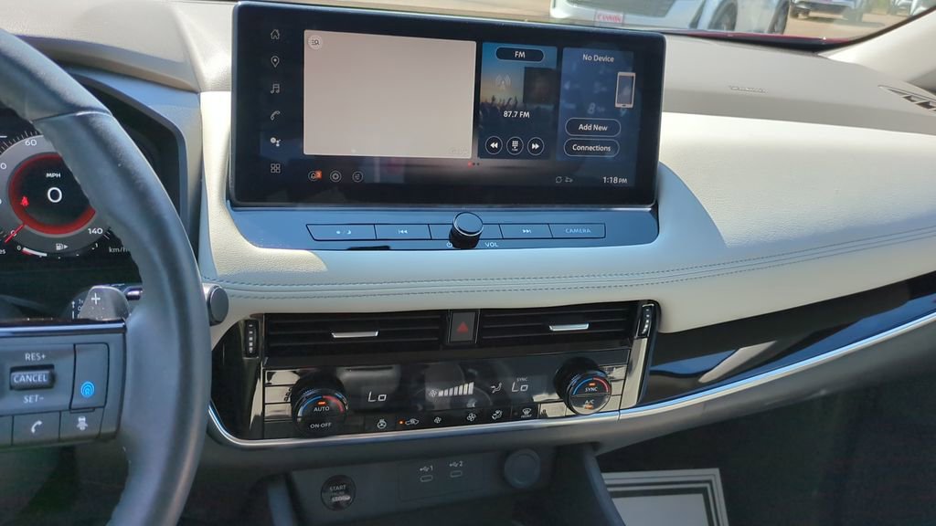 Used 2024 Nissan Rogue SL image 17