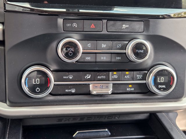 Used 2024 Ford Expedition Max XLT RWD image 19