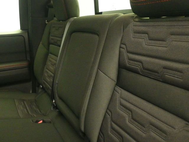 Used 2025 Nissan Frontier Pro-X w/ Pro Convenience Package image 11