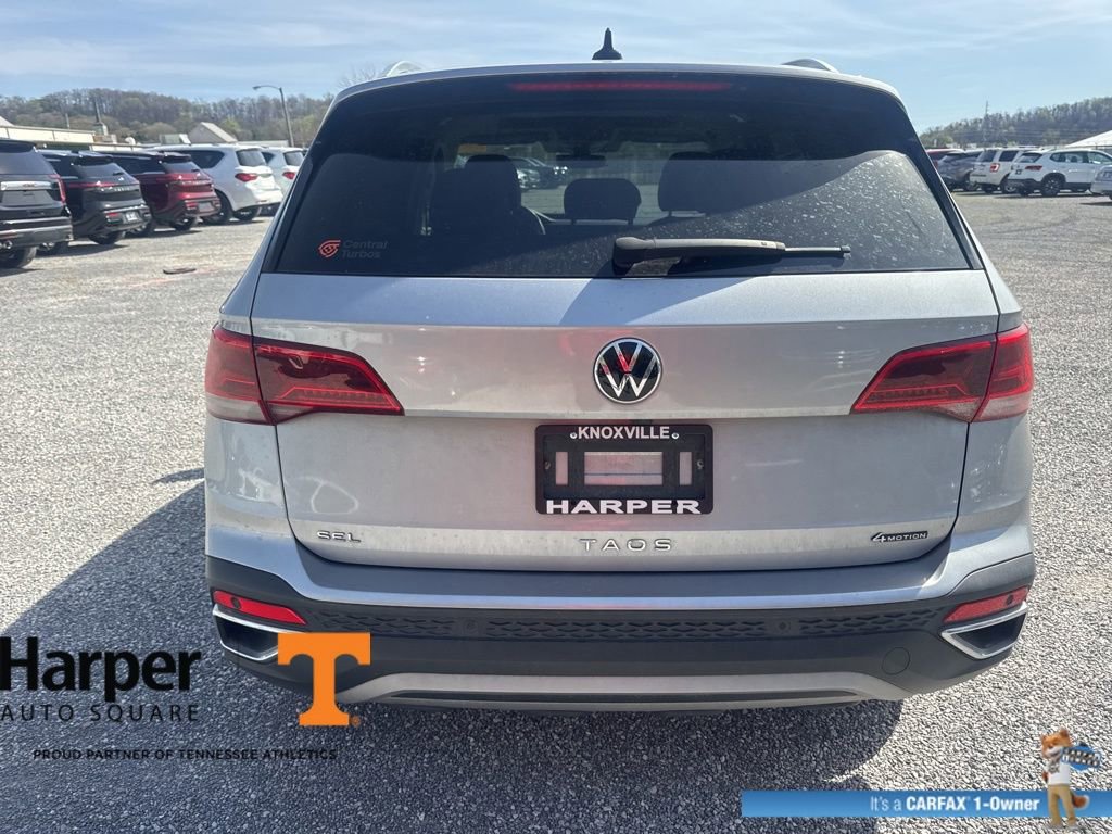 Used 2023 Volkswagen Taos SEL image 4