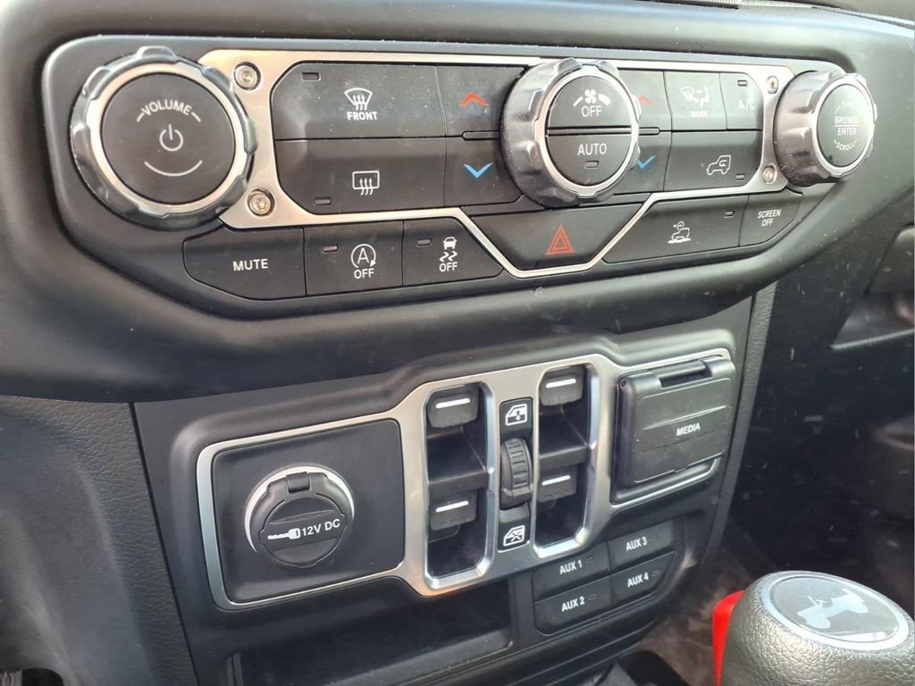 Used 2022 Jeep Wrangler Unlimited Sport AWD/4WD image 10