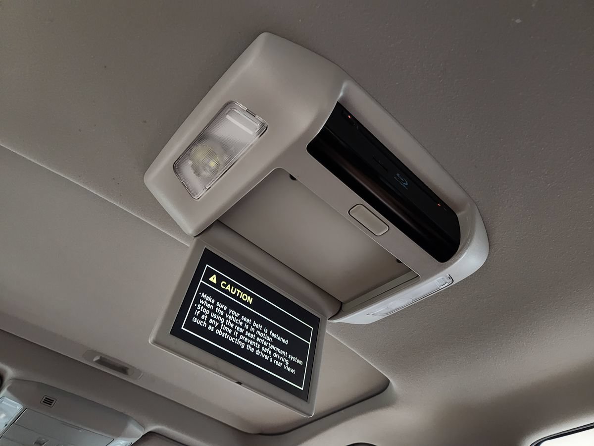 Used 2019 Toyota Sequoia Platinum RWD image 52