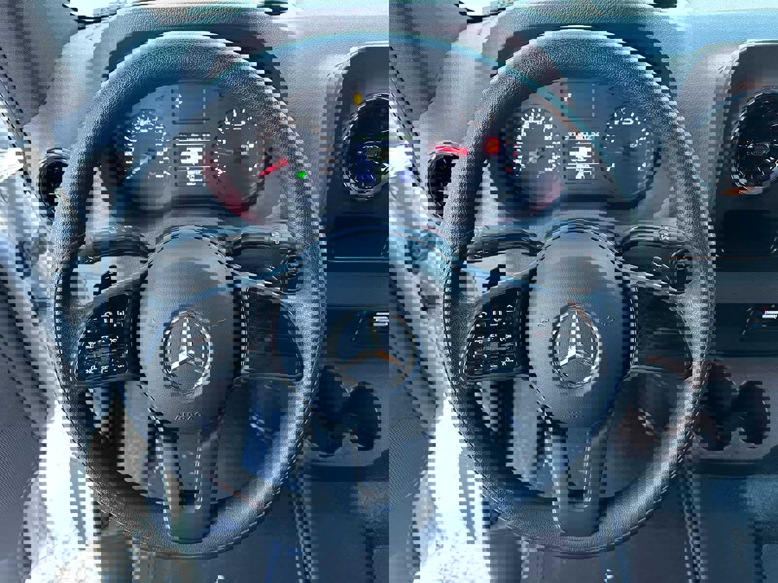 Used 2023 Mercedes-Benz Sprinter 2500 image 24