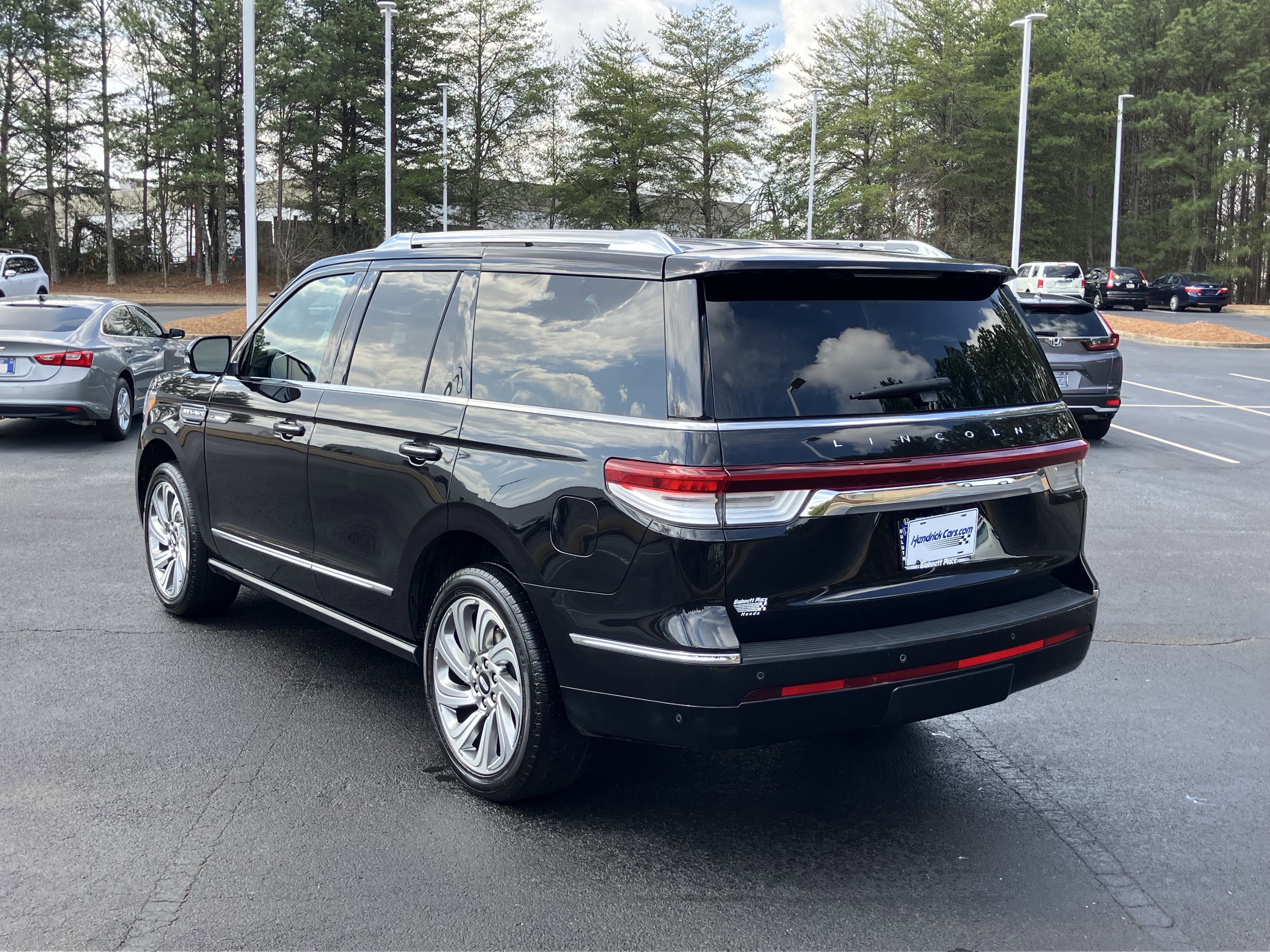 Used 2024 Lincoln Navigator Reserve image 8