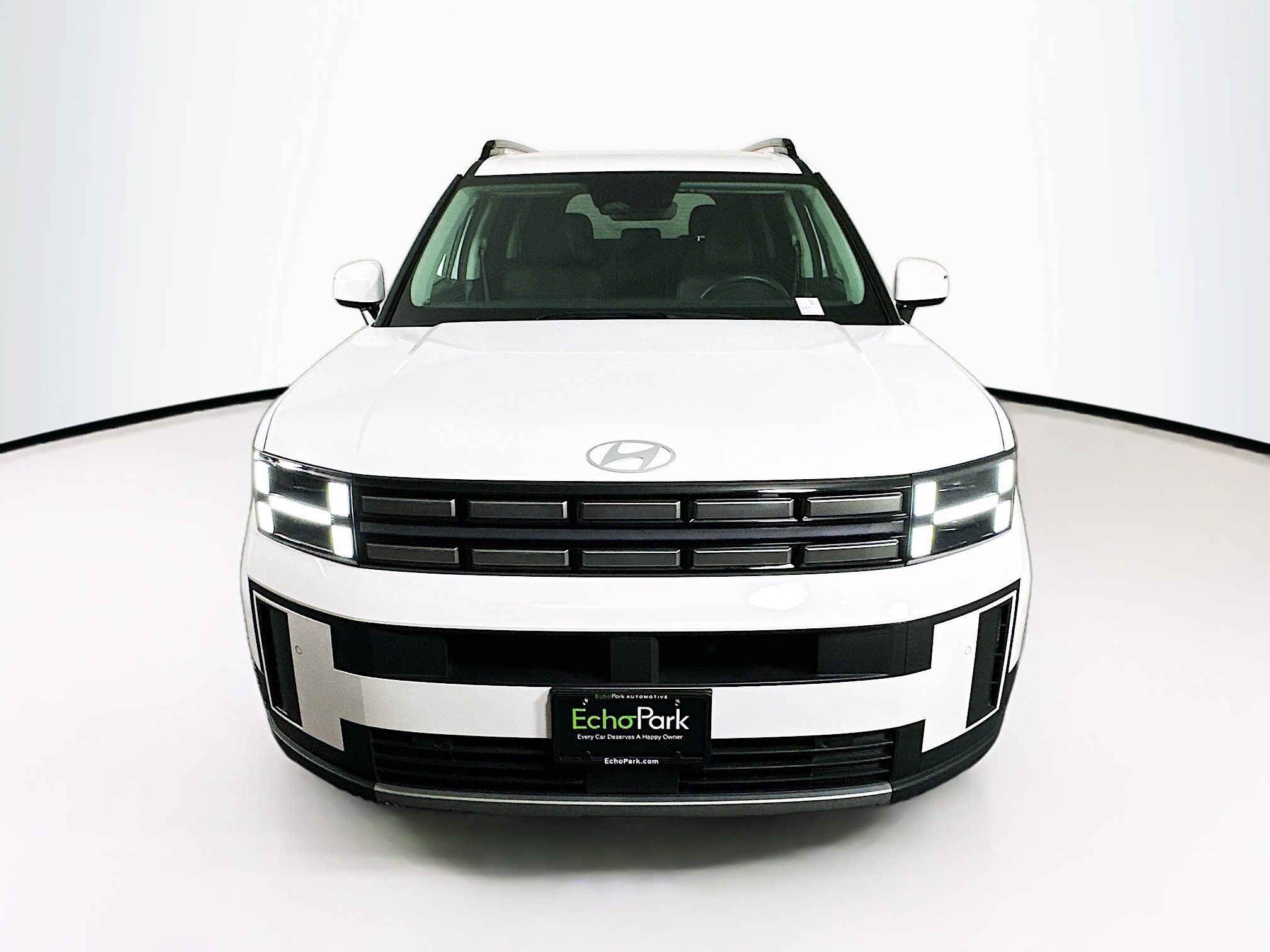 Used 2025 Hyundai Santa Fe SEL image 2