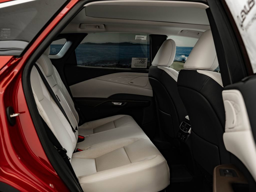 New 2026 Lexus RX 450h AWD image 45