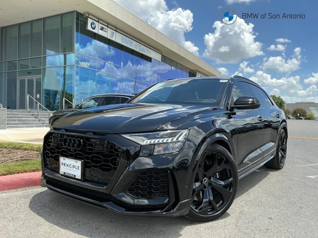 Used 2024 Audi RS Q8 AWD/4WD video 1