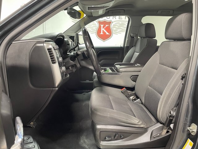 Used 2018 Chevrolet Silverado 1500 LT w/ All Star Edition image 11