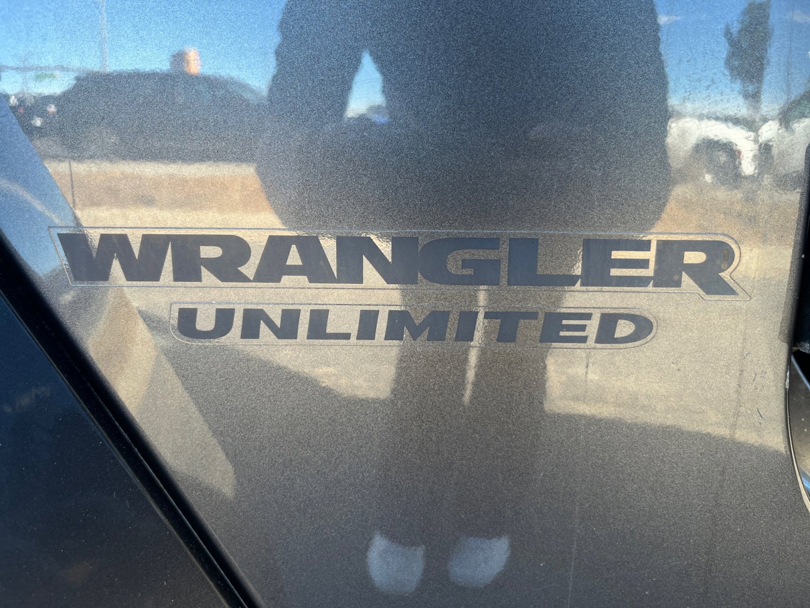 Used 2016 Jeep Wrangler Unlimited Sahara image 24