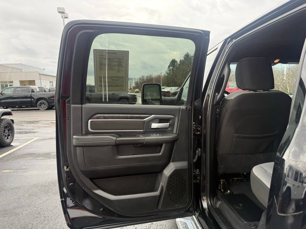 Used 2024 RAM 2500 Big Horn image 36