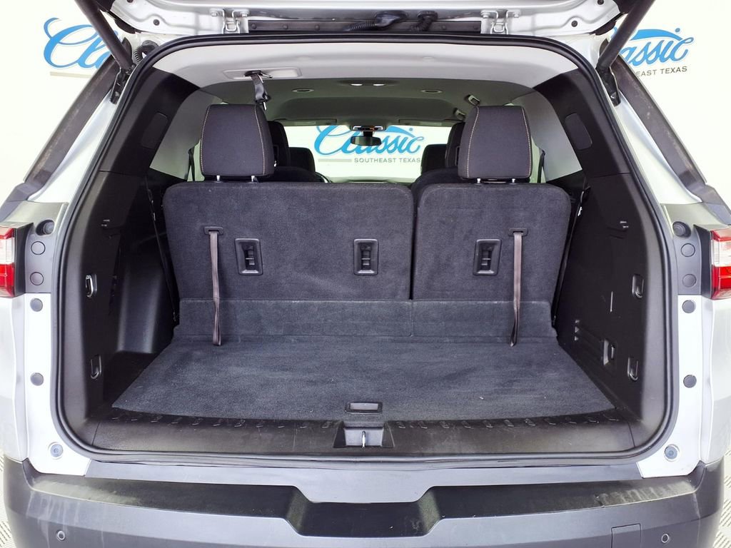 Used 2018 Chevrolet Traverse LT FWD image 10