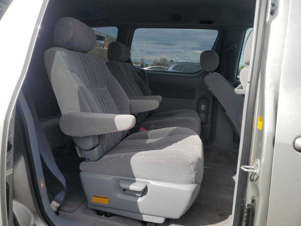 Used 2002 Toyota Sienna LE image 11