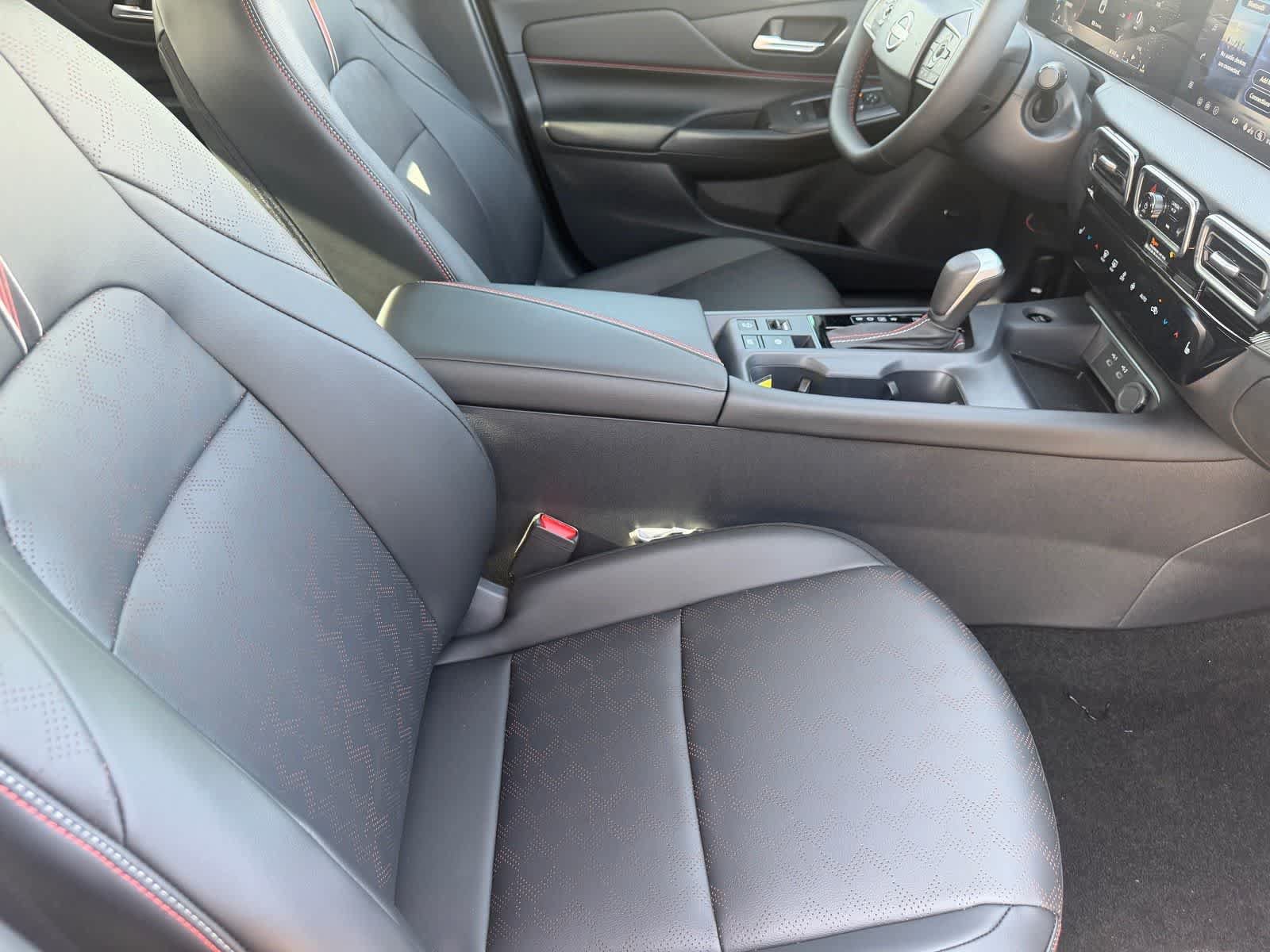 New 2026 Nissan Sentra SR w/ SR Premium Package FWD image 12