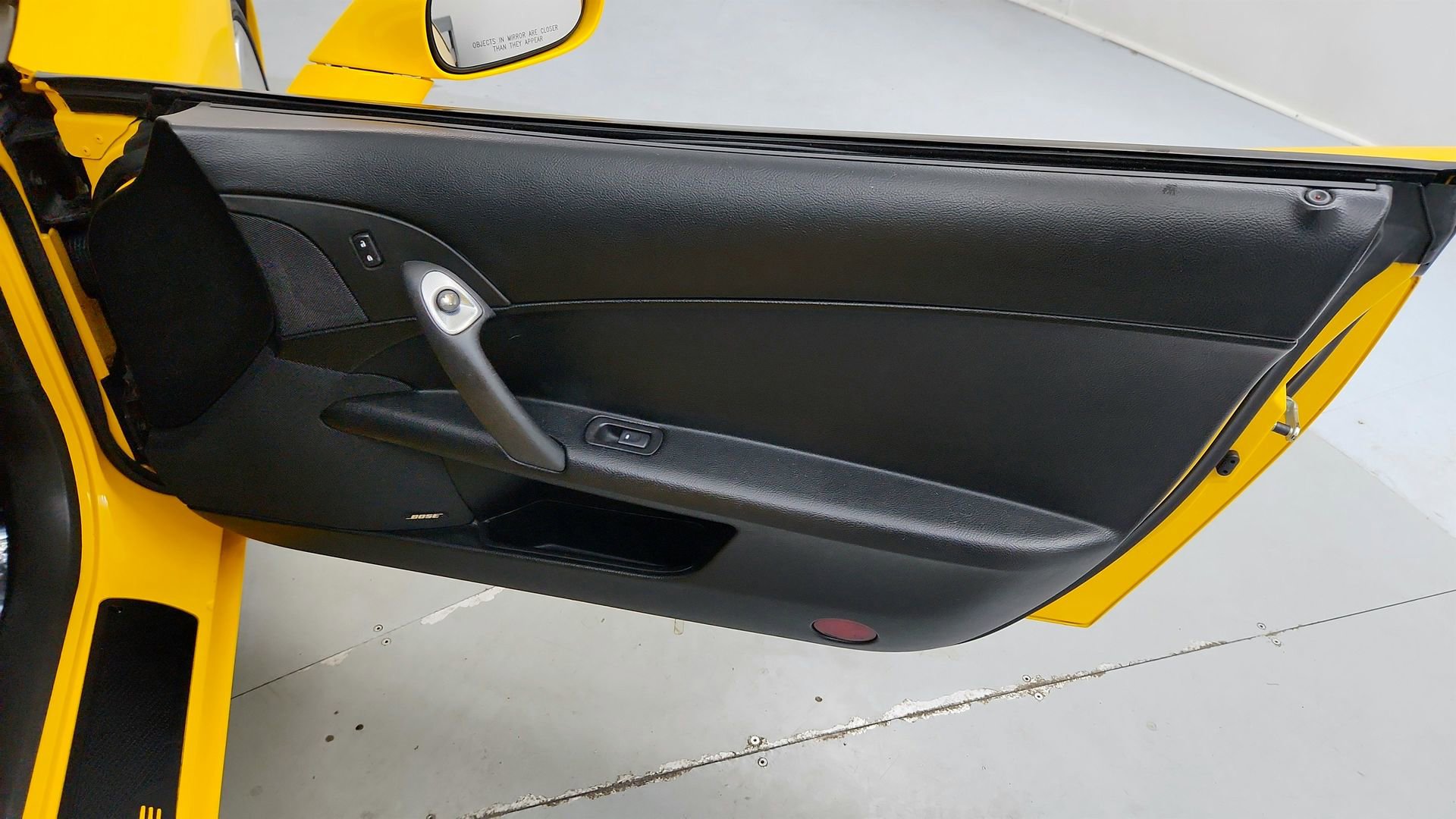 Used 2005 Chevrolet Corvette Convertible w/ Preferred Equipment Group image 16