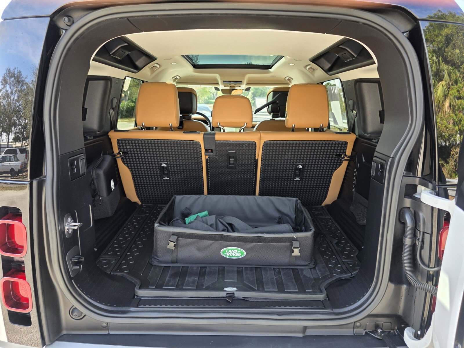 Certified 2023 Land Rover Defender 110 S image 16