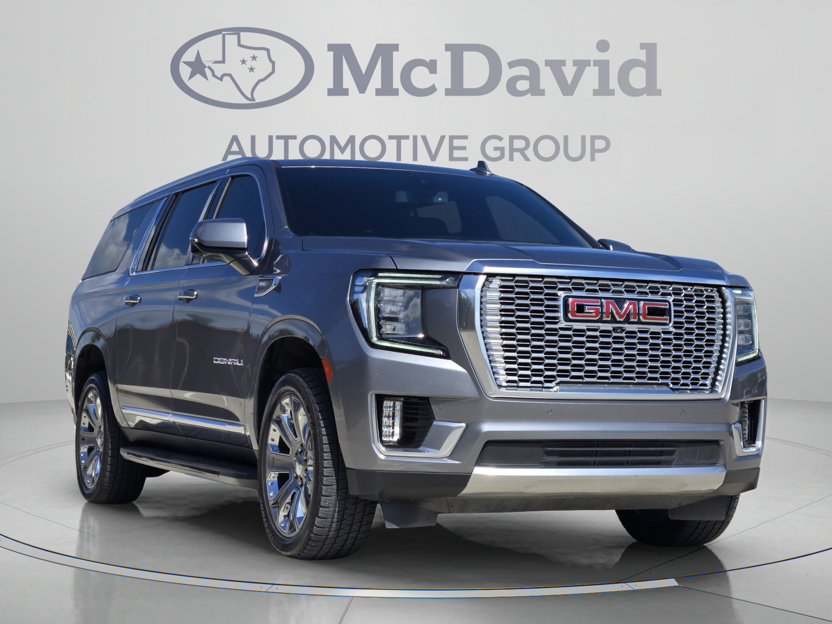 Used 2021 GMC Yukon XL Denali AWD/4WD image 7