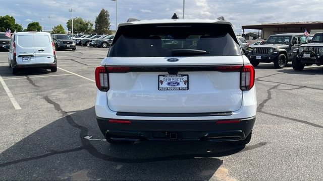 New 2026 Ford Explorer ST-Line w/ ST-Line Street Pack RWD image 4