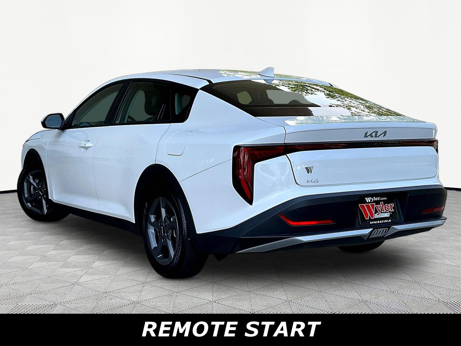 Used 2025 Kia K4 FWD image 4