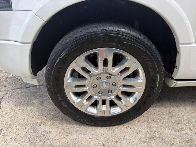 Used 2013 Ford Expedition EL Limited AWD/4WD image 11