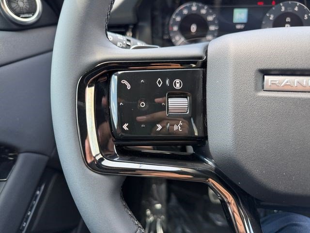 New 2026 Land Rover Range Rover Evoque Hoxton AWD/4WD image 22