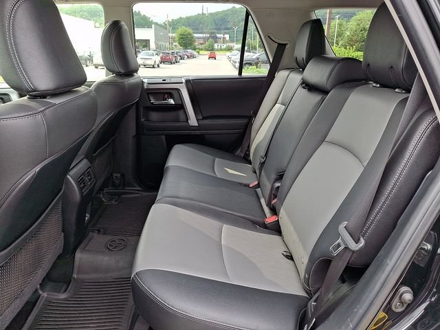 Certified 2023 Toyota 4Runner SR5 Premium w/ Moonroof Package AWD/4WD image 10