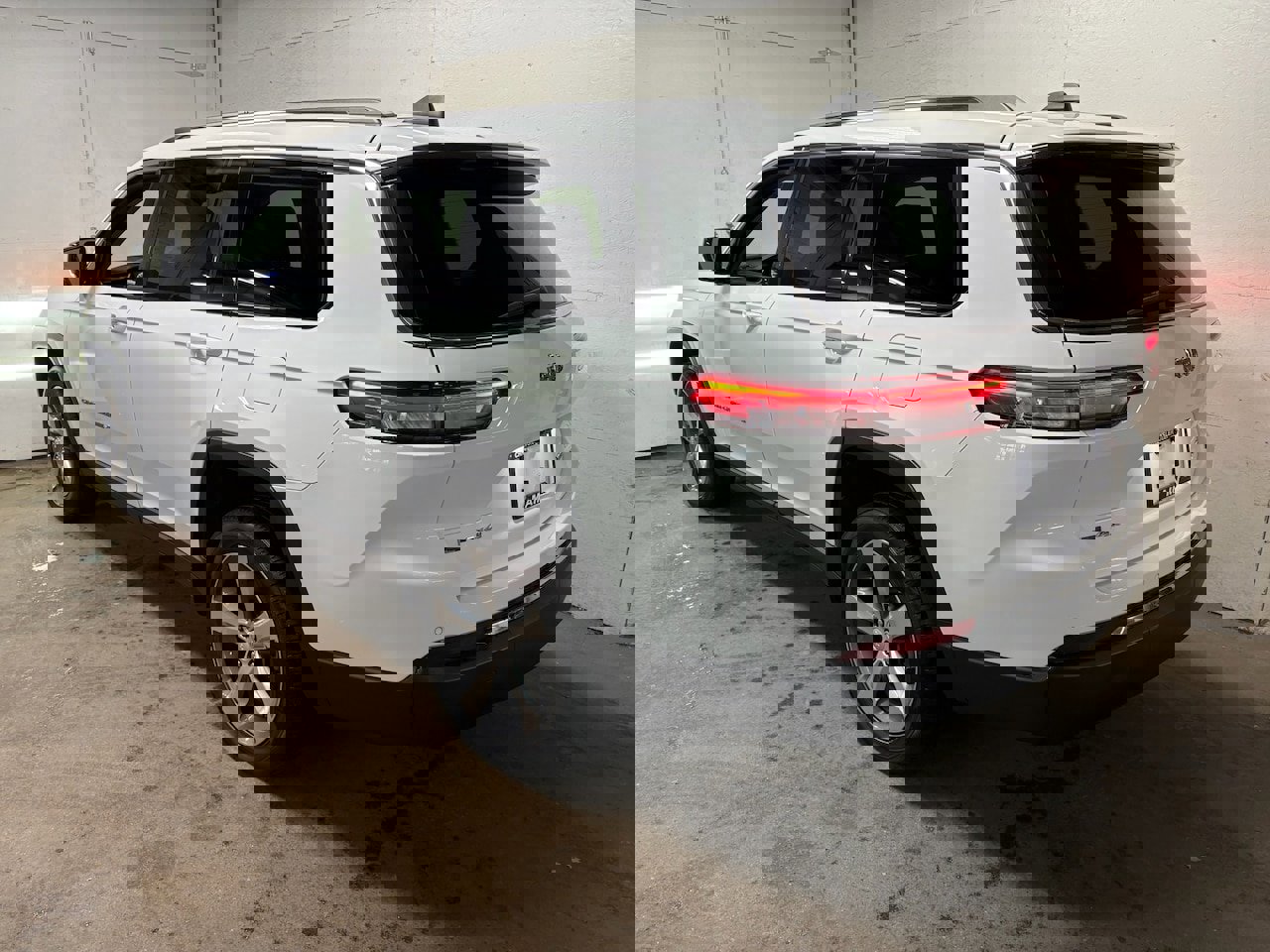 Used 2022 Jeep Grand Cherokee L Limited image 7